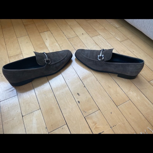 Men’s Ferragamo loafers. Size 12. Grey suede. - Picture 3 of 7